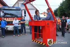 Prihod novega gasilskega vozila za reševanje z višine 4